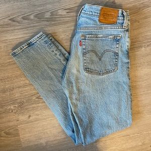 Levi’s Wedgie Jean, Size 27